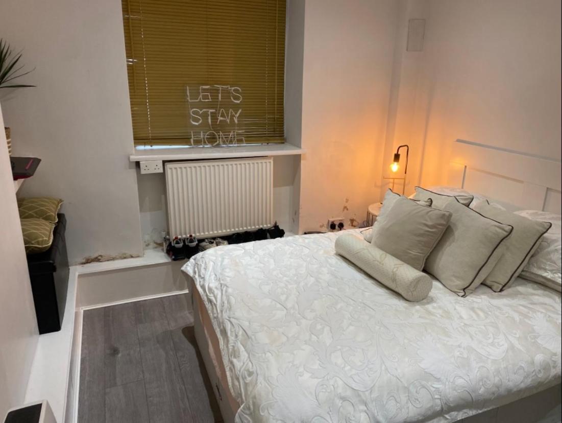Central Private Double Bedroom In A 2Bedroom Apartment, Connected Via Underground, Overground And Many Bus Routes Лондон Екстер'єр фото